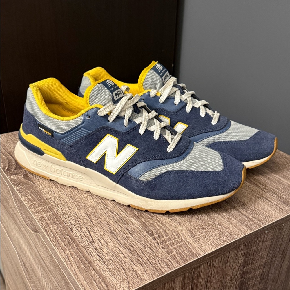 New Balance 997H Yellow and Gray Sneakers